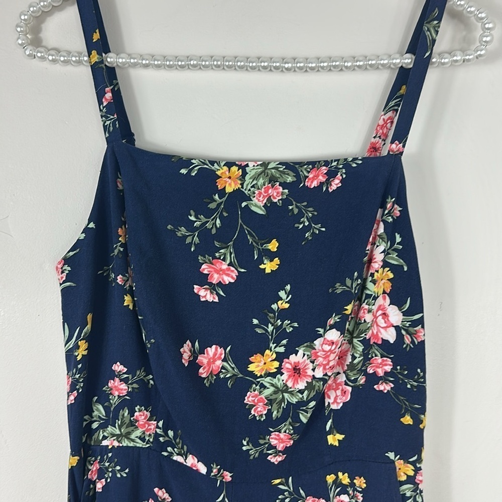 Old Navy Blue Floral Cropped Cami Sleeveless Jumpsuit Romper Small - Picture 3 of 9